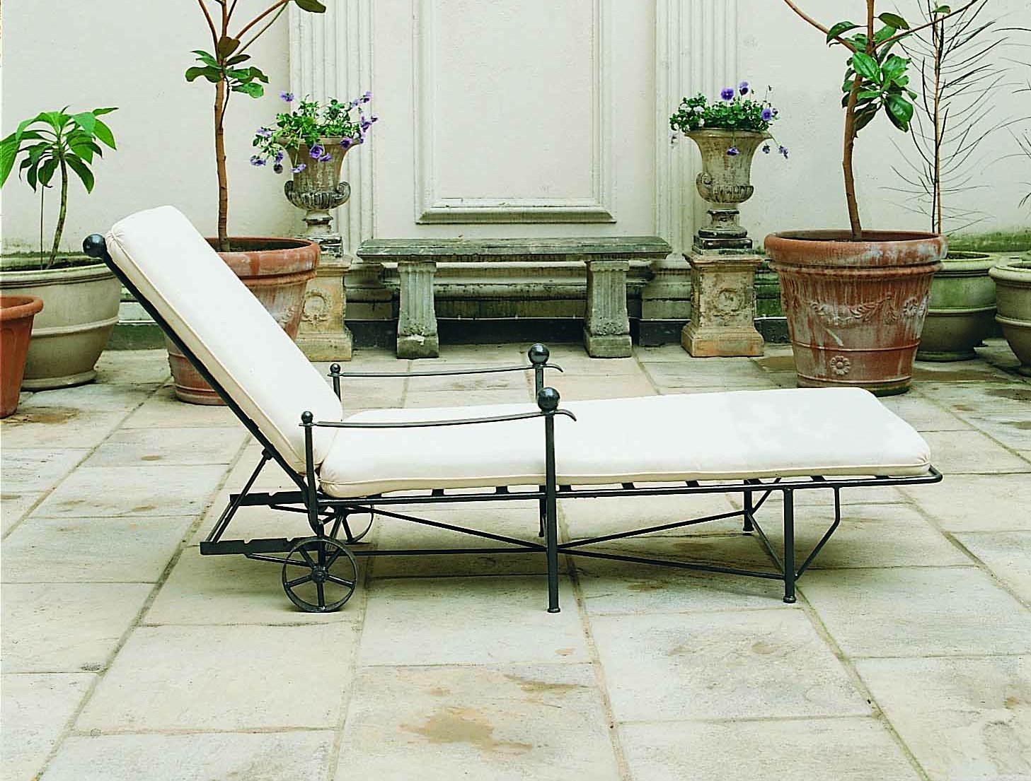 Chaise Longue